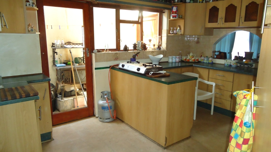 4 Bedroom Property for Sale in Pineview Western Cape